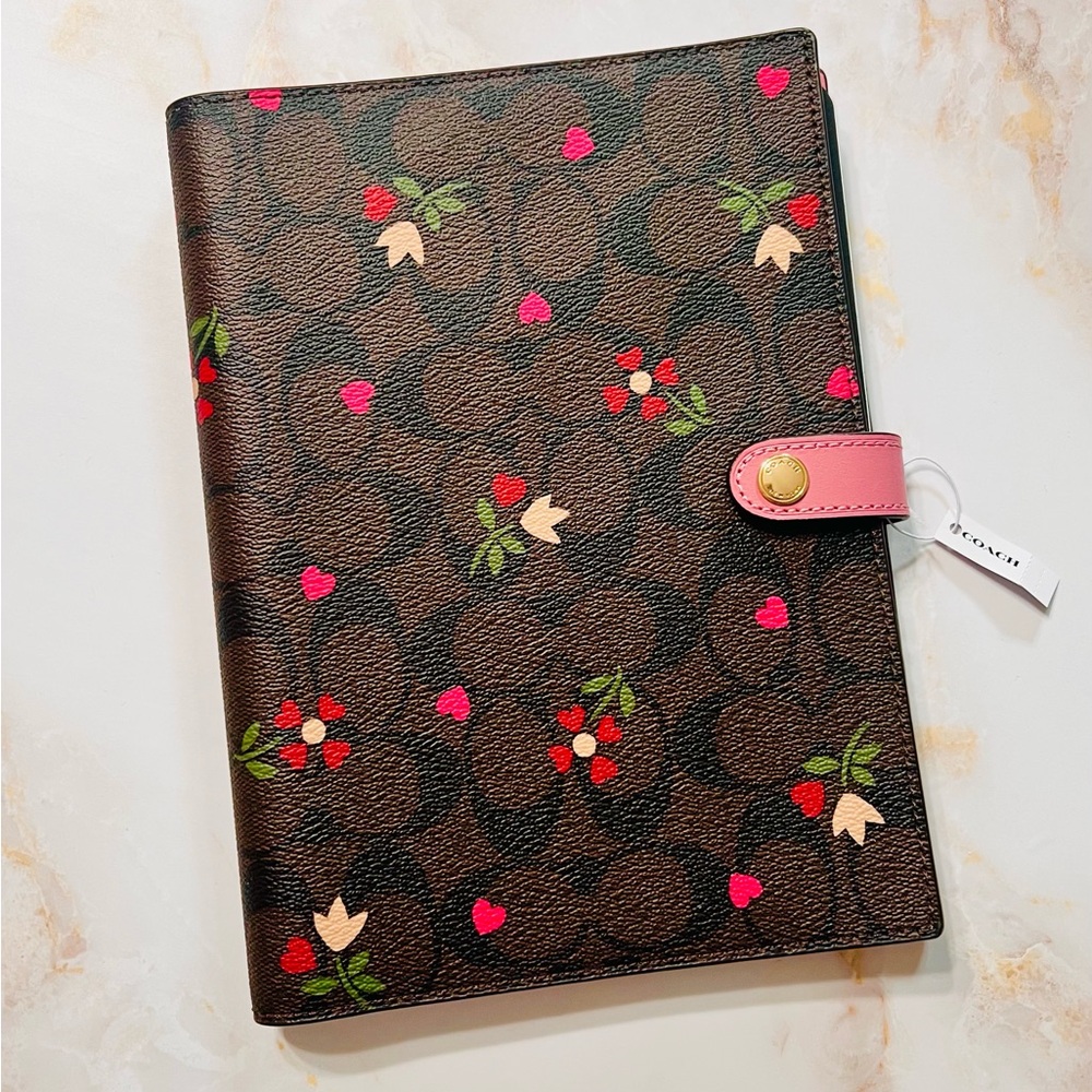 NWT COACH NOTEBOOK In Signature Canvas With Heart Petal Print
